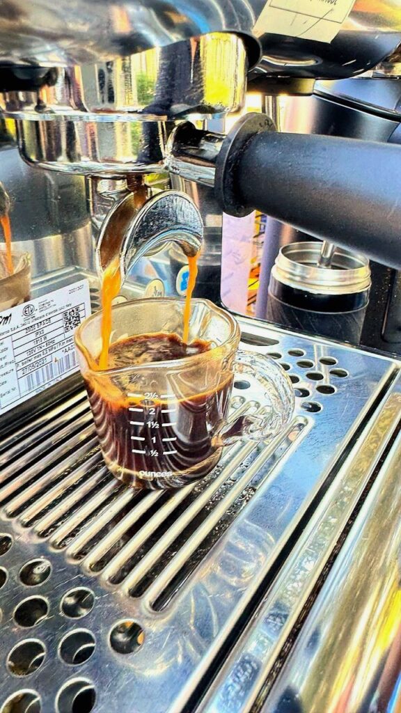 espresso-pour